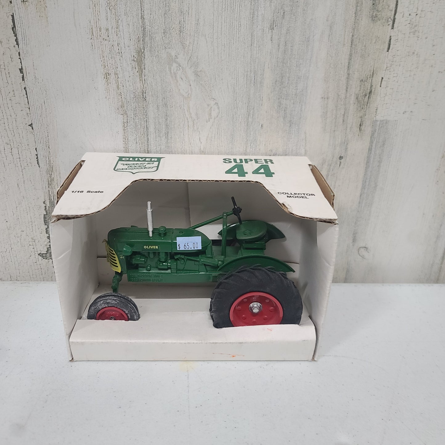 1:16 Spec Cast Oliver Super 44 Toy Tractor Times 1989 Anniversary NIB