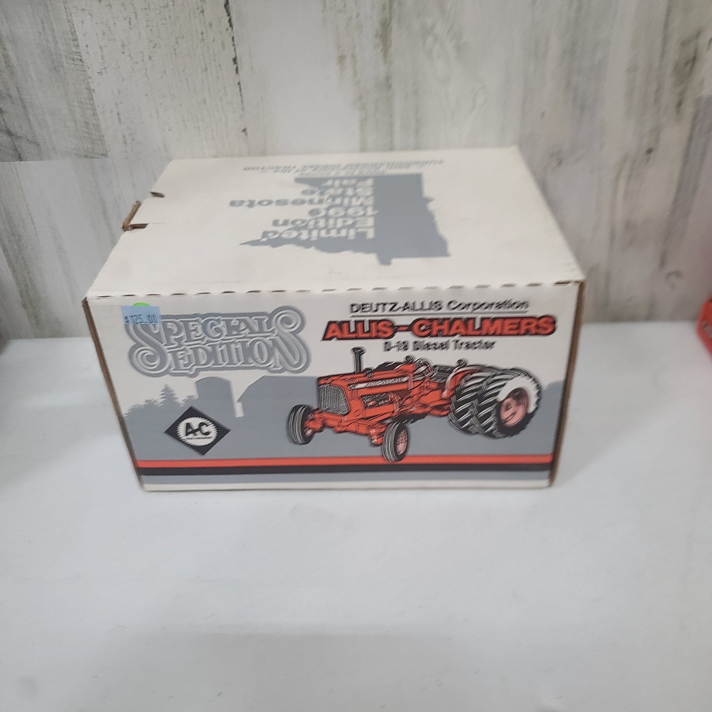 1:16 Ertl D-19 Allis-Chalmers Special Edition NIB