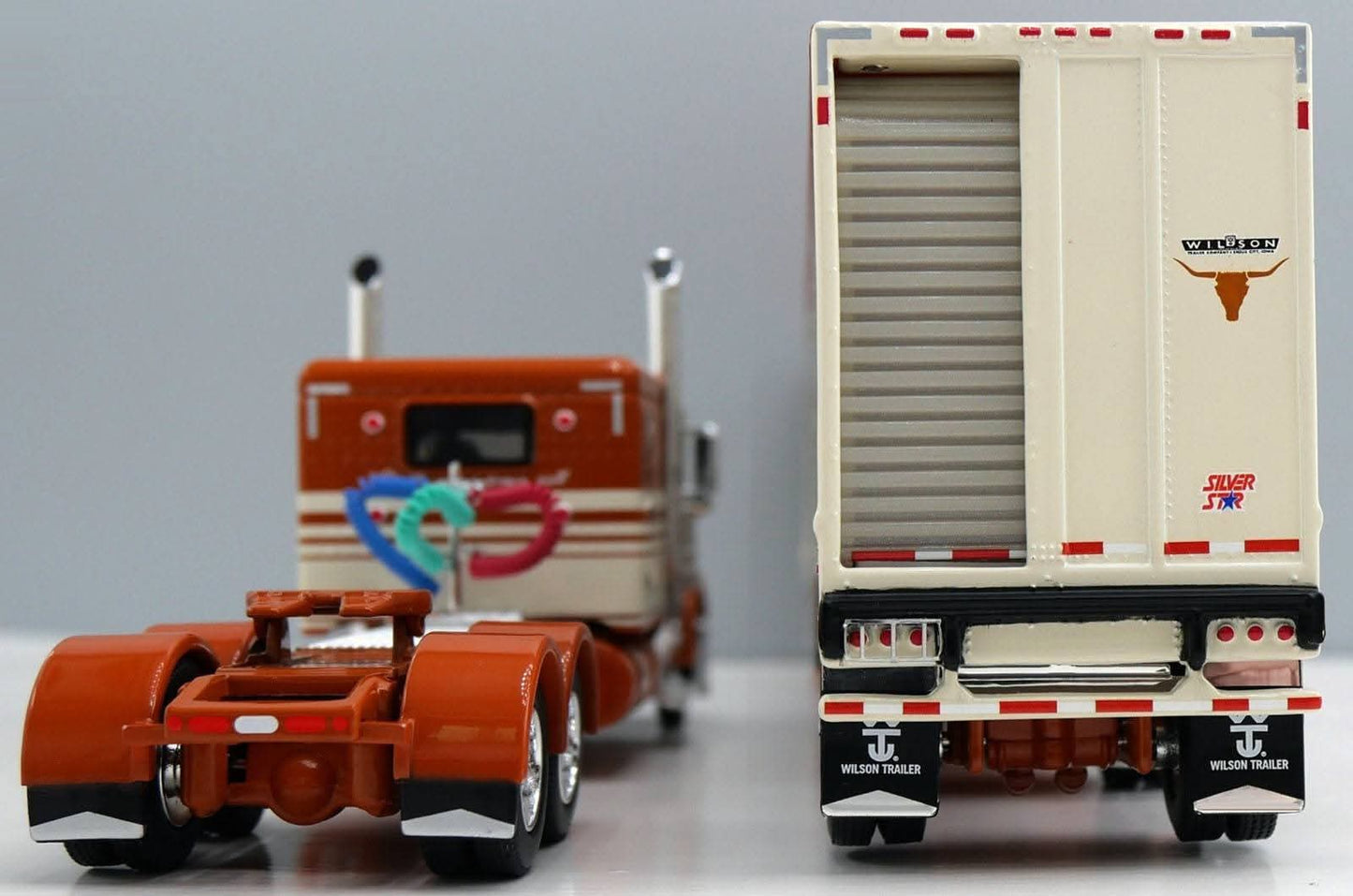 1:64 DCP Peterbilt 589 Flattop Sleeper Semi and Spread Axel Cattle Pot SCD LLC