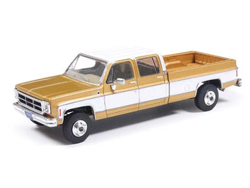 1:64 IXO1975 GMC Sierra Classic - Yuba Gold - White