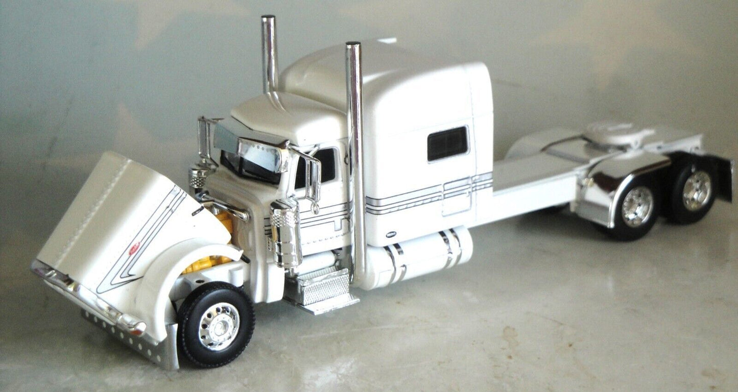 1:64 DCP White Peterbilt 389 70" Sleeper Cab Long Frame w Reefer Trailer