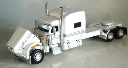 1:64 DCP White Peterbilt 389 70" Sleeper Cab Long Frame w Reefer Trailer