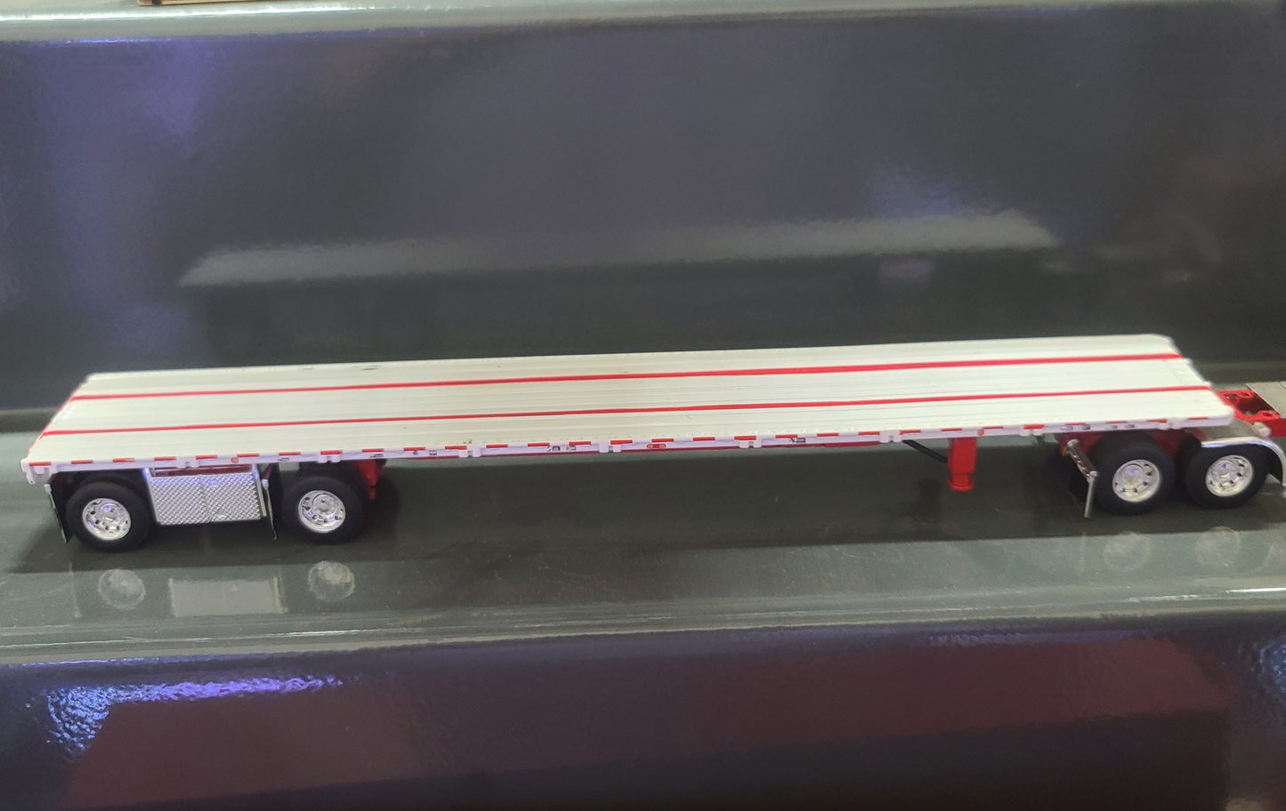 1:64 DCP Trailer Only Wilson flatbed trailer