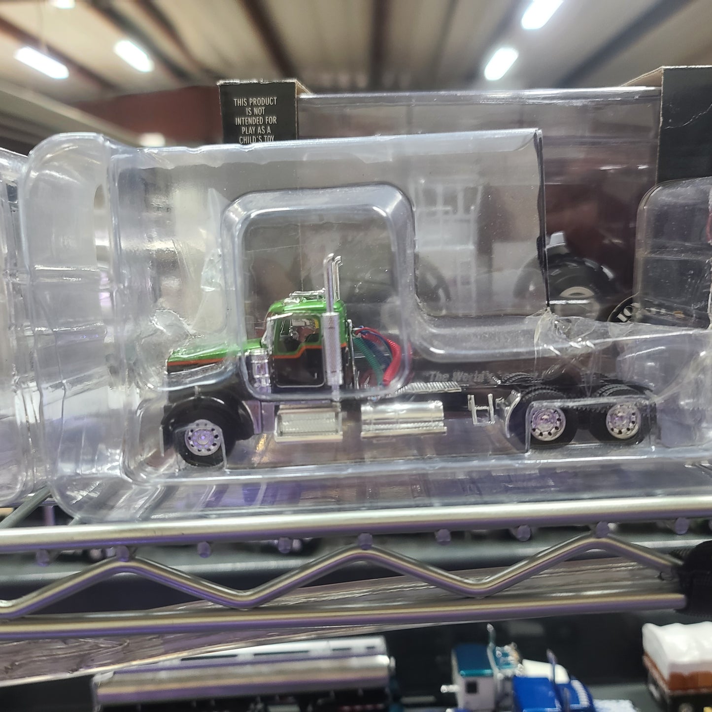 1:64 DCP Cab Only Kenworth W900 daycab, green and black