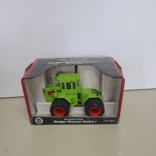 1:32 Ertl Stieger Bearcat Series I Col Ed.