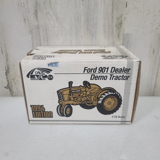 1:16 Ertl Ford 901 Dealer Edition Parts Expo 1994 NIB