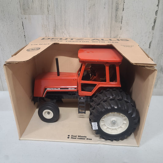 1:16 Ertl 8030 Allis-Chalmers Super duals NIB 1985 Edition