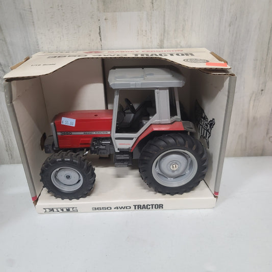 1:16 Ertl Massey Ferguson 3650 MFD NIB