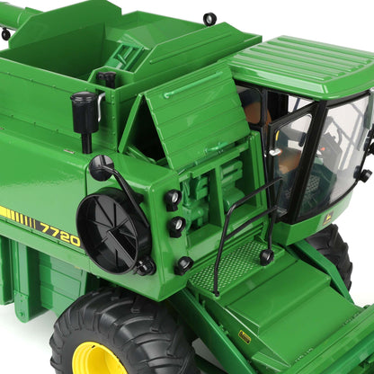 1/16 John Deere 7720 Titan II Combine with Corn Head & Grain Head, ERTL Prestige Select #4