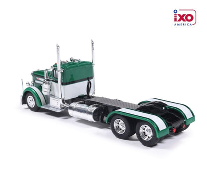 1:64 IXO 1952 Peterbilt 350 Green