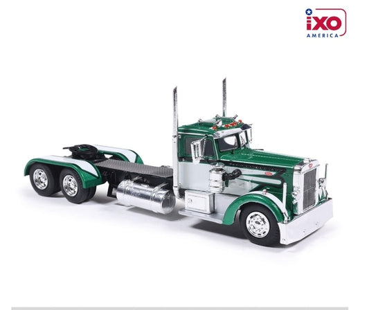 1:64 IXO 1952 Peterbilt 350 Green
