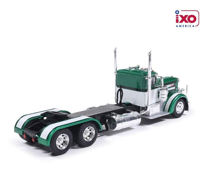 1:64 IXO 1952 Peterbilt 350 Green