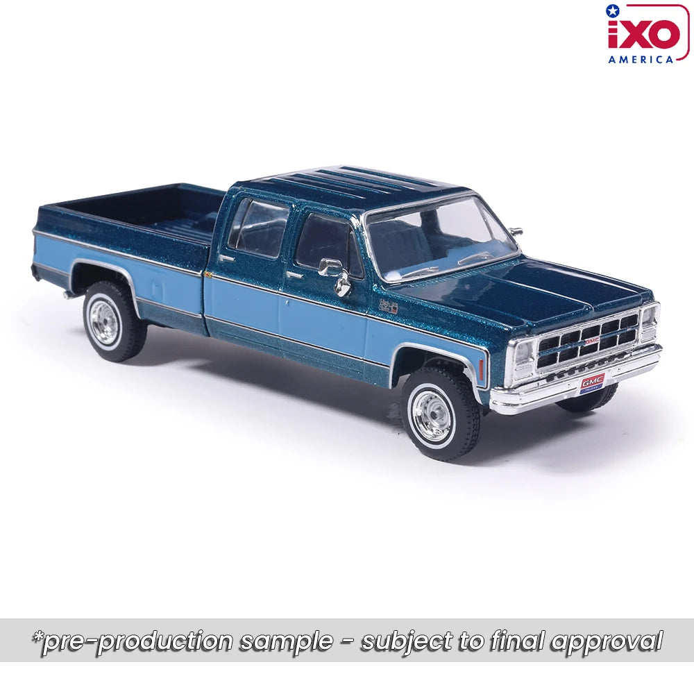 1:64 IXO 1980 GMC High Sierra K2500 Crew Cab Wideside - Dark Blue Metallic & Medium Blue - Special Two-Tone