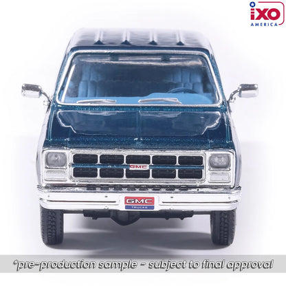 1:64 IXO 1980 GMC High Sierra K2500 Crew Cab Wideside - Dark Blue Metallic & Medium Blue - Special Two-Tone