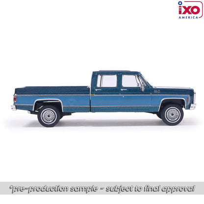 1:64 IXO 1980 GMC High Sierra K2500 Crew Cab Wideside - Dark Blue Metallic & Medium Blue - Special Two-Tone