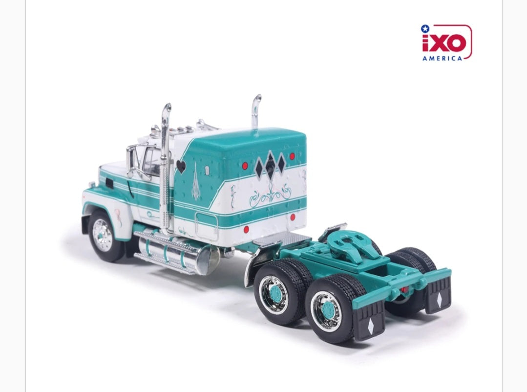 1:64 IXO 1978 Ford LTL-9000 - Caribbean Turquoise and Wimbledon White with vintage trailer