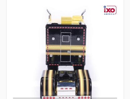 1:64 IXO 2002 Peterbilt 379 Big Bunk - Yellow and Black