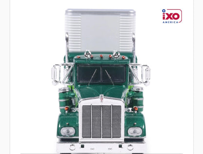 1:64 IXO 1974 Kenworth Green W925 (Movin' On Truck)
