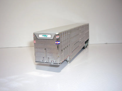 1:64 DCP White and Green V-Y Truckline Kenworth W900L 72" Aerocab Flattop sleeper and Wilson silver star tri axle livestock trailer